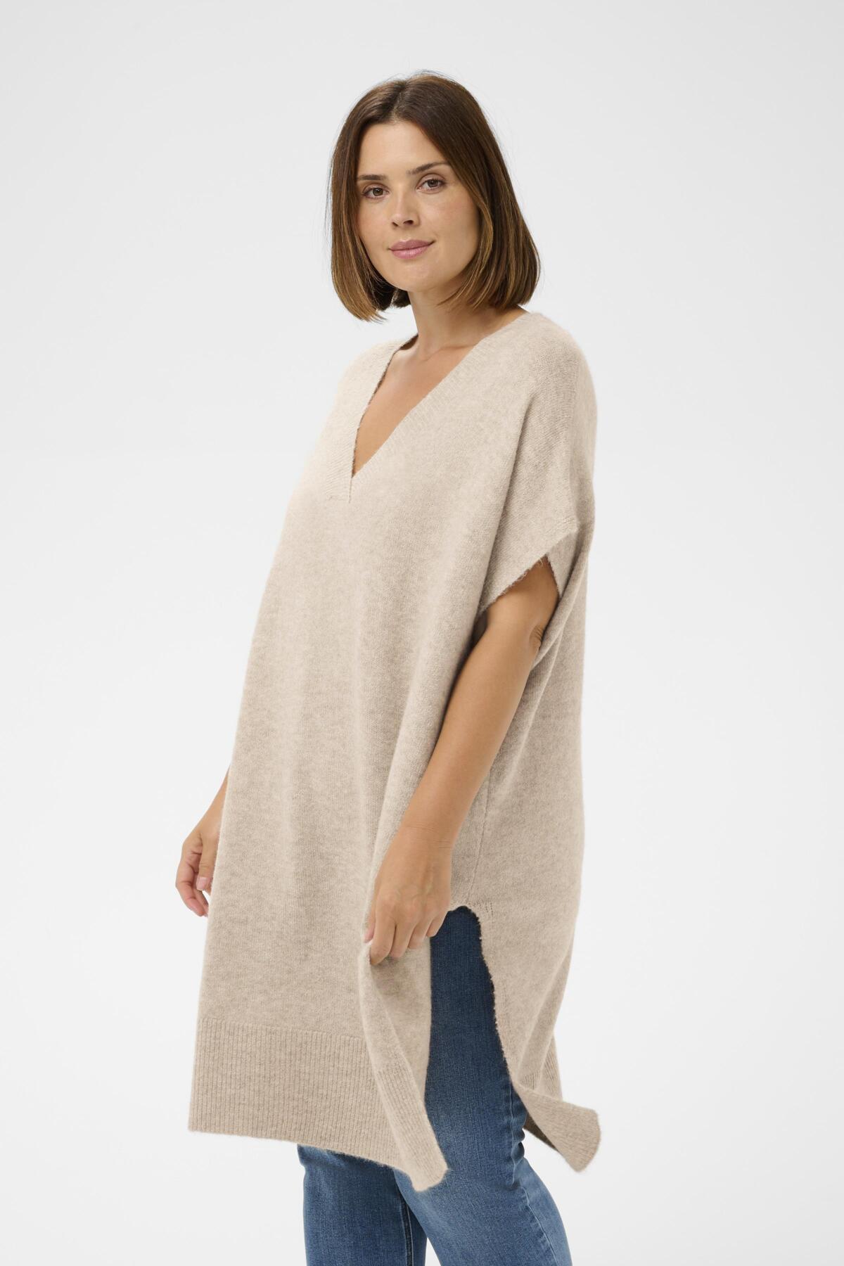 KCannett Strik Poncho Beige