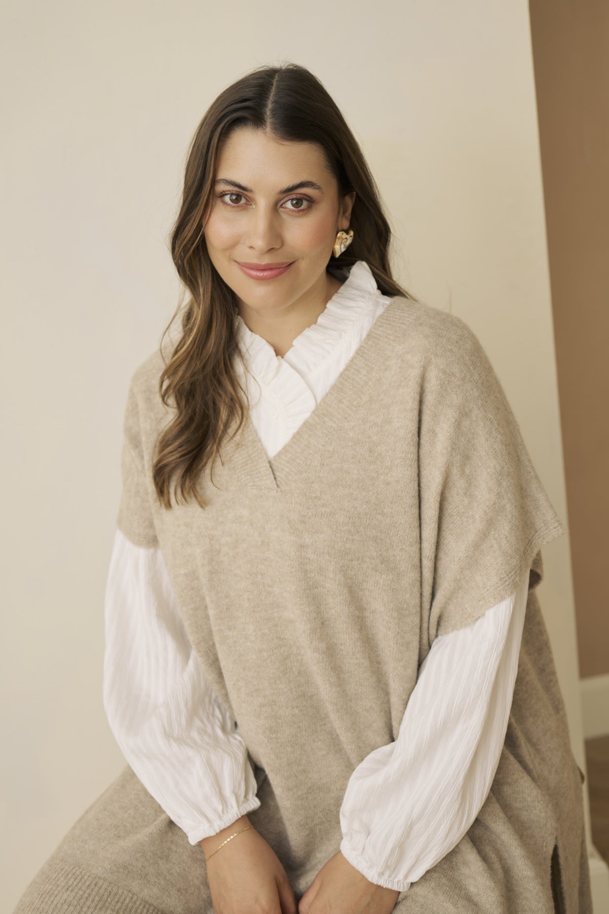 KCannett Strik Poncho Beige