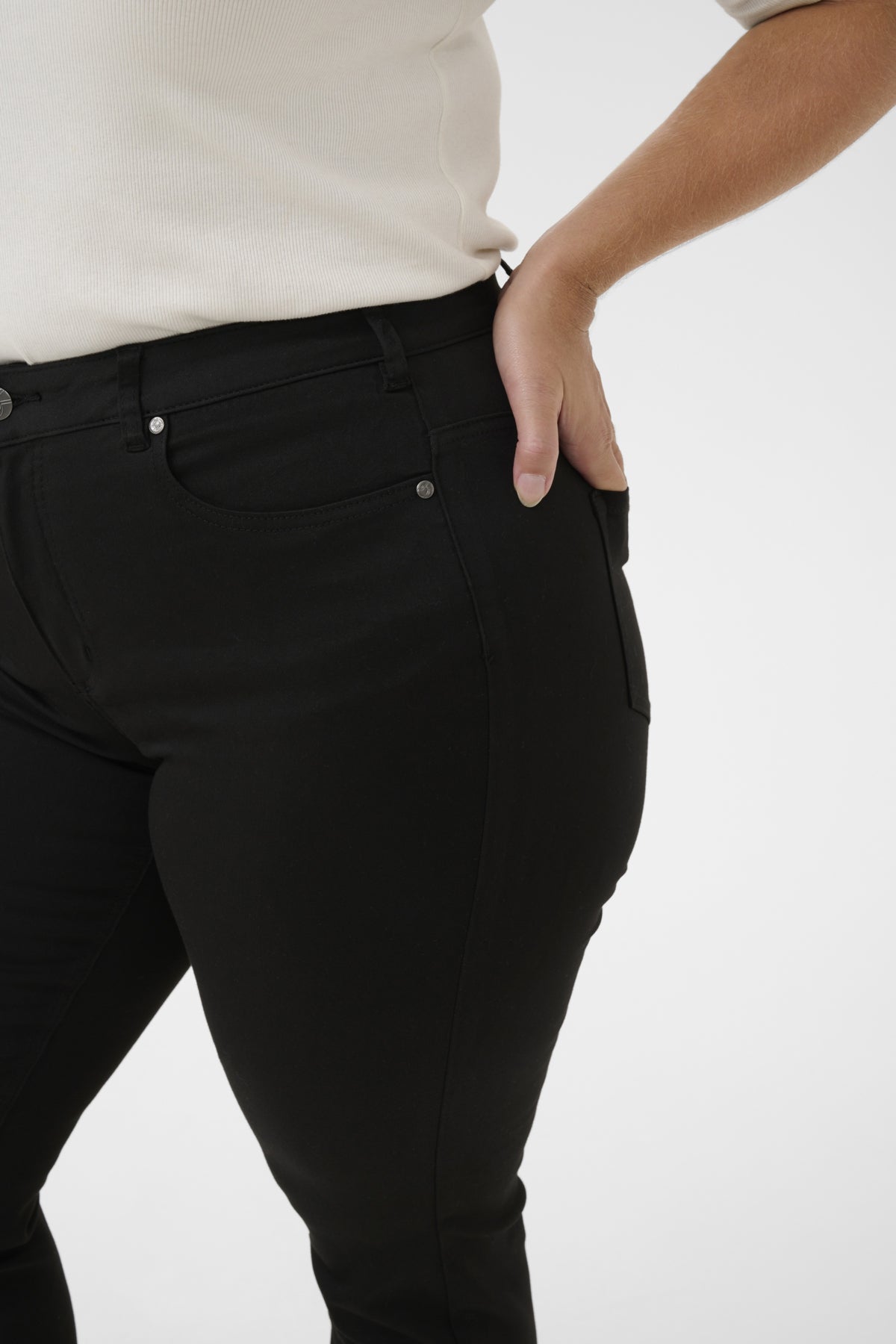 KCdina Stræk Lange Jeans
