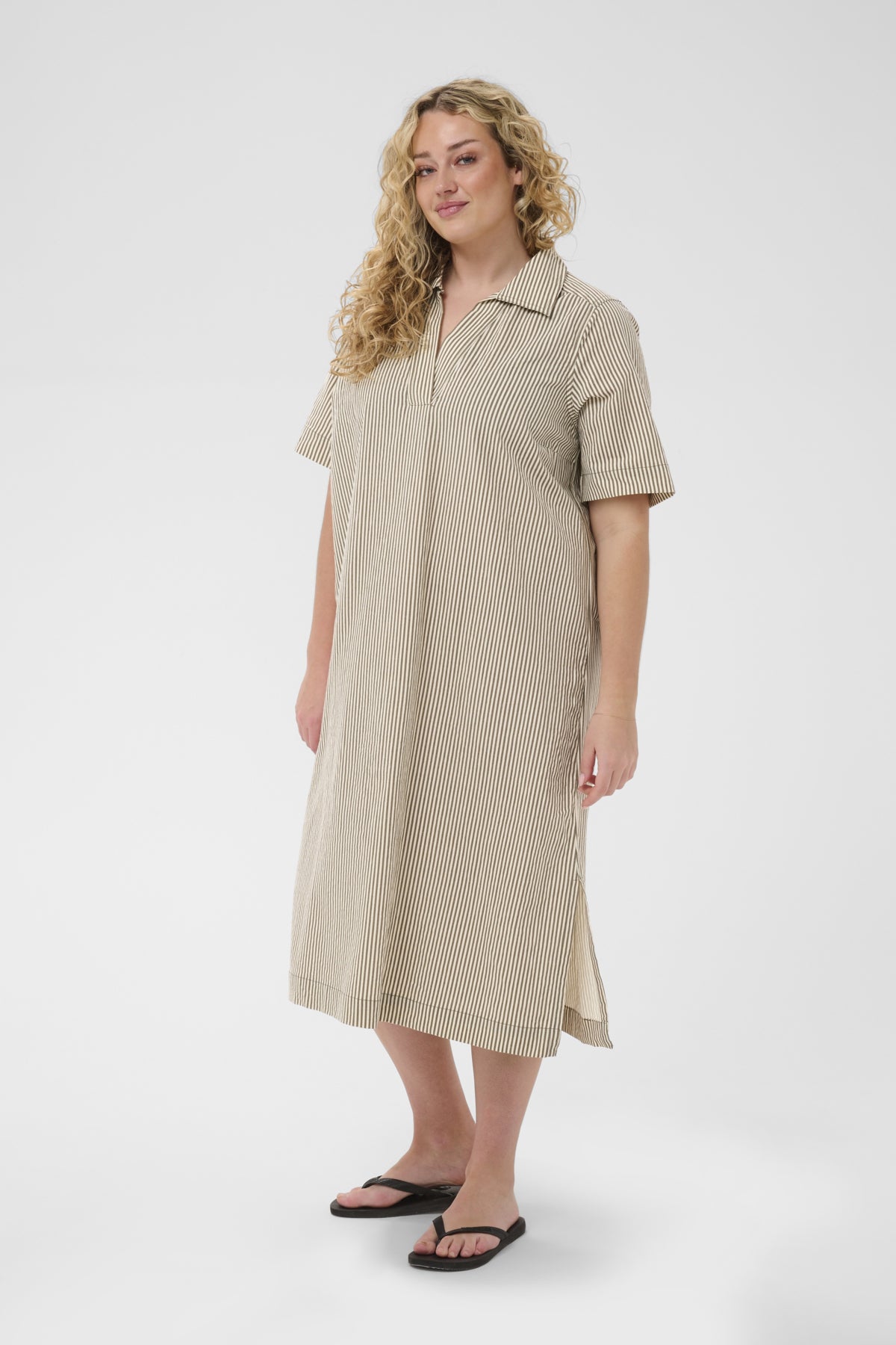 KCnana Kjole Beige
