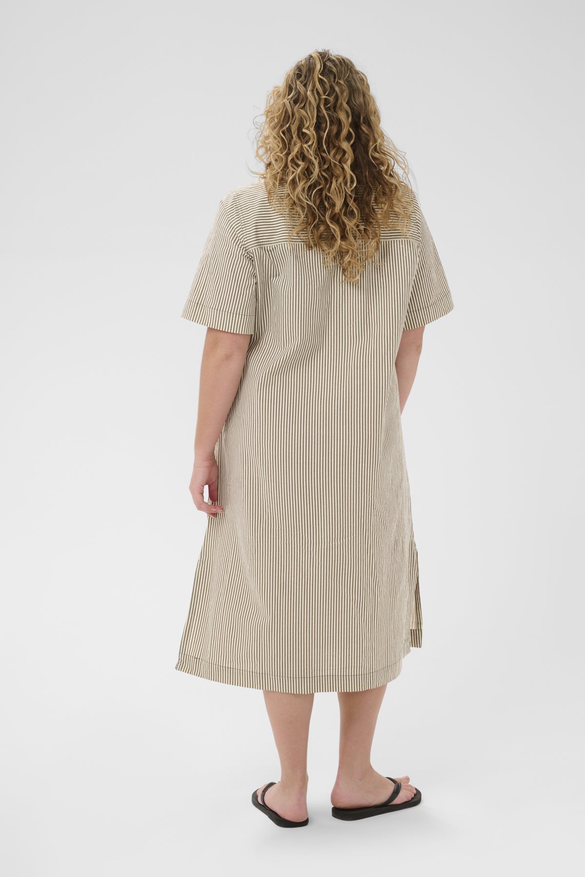 KCnana Kjole Beige
