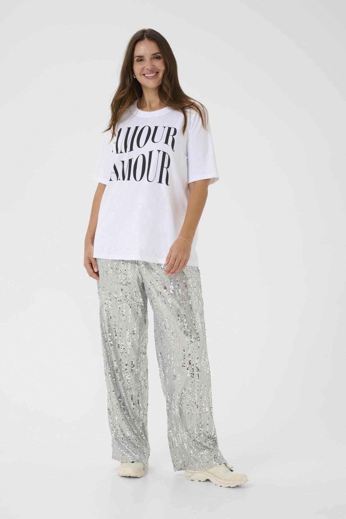 KCchari T-shirt