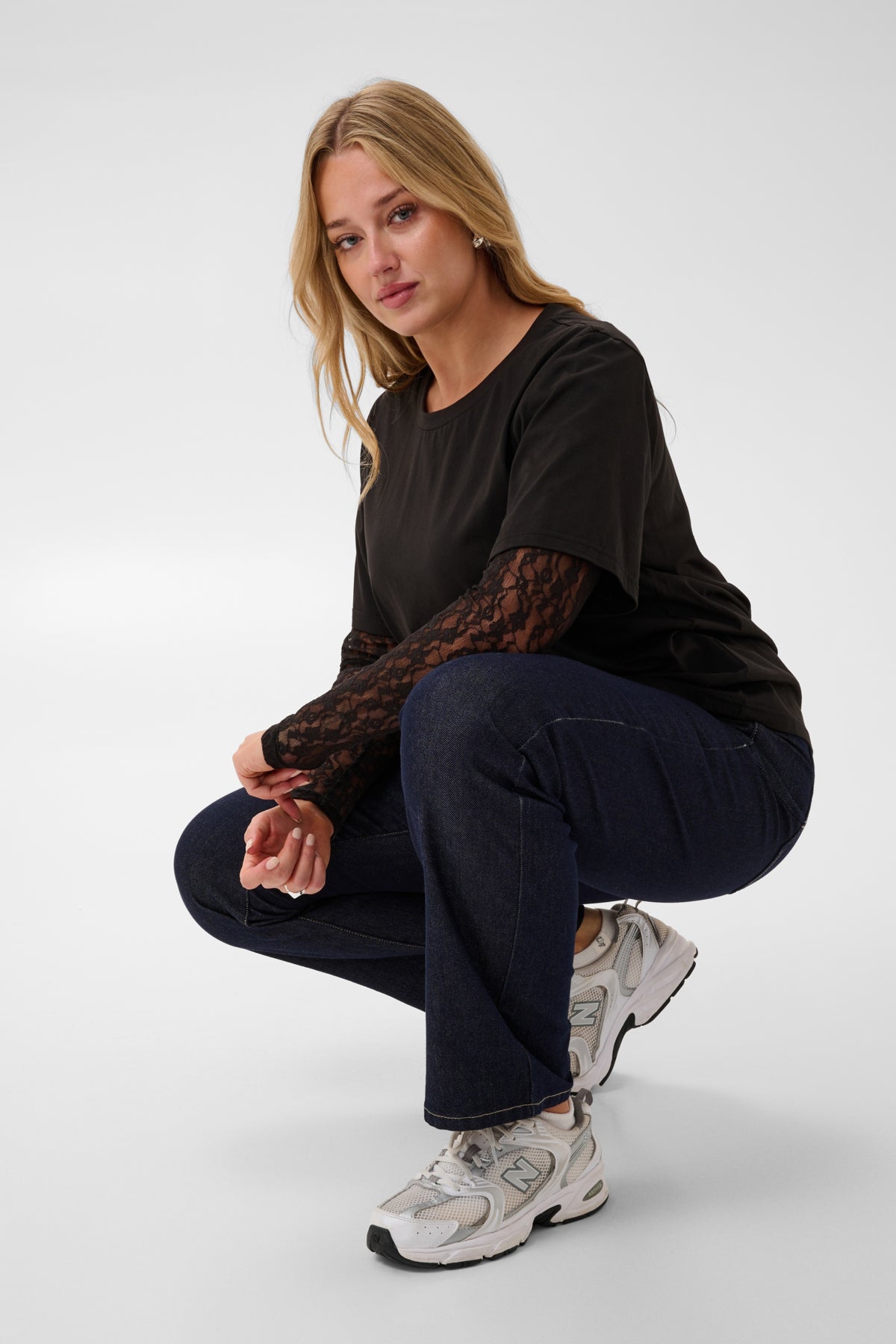 KCdori T-Shirt med blondeærmer