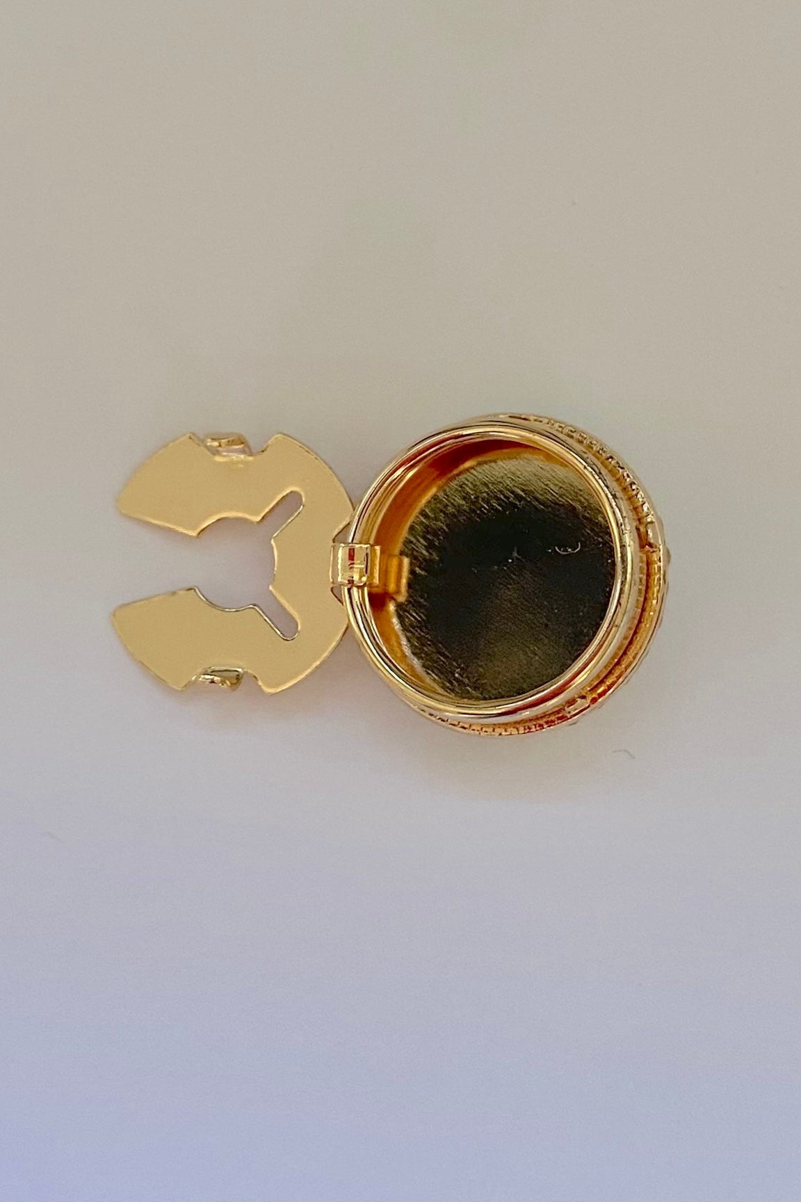 Botton Cover Flue 2 stk. Sølv eller Guld